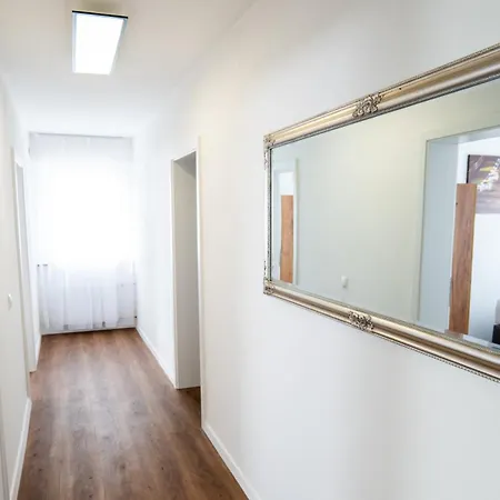 Waldblick Am Ring Apartment *